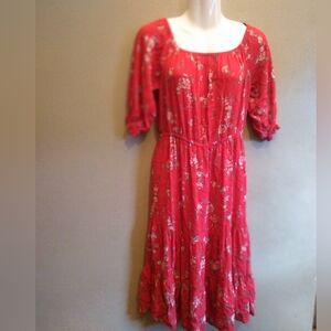 Divided red floral dress size 6
